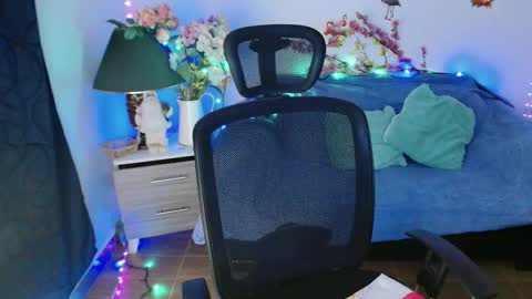 Aylin online show from 22, 3, 2026