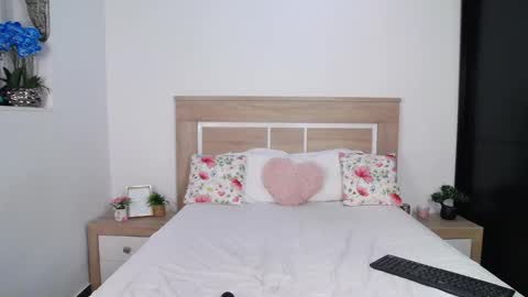 Aylin Ross online show from 17, 10, 2025