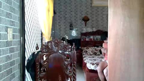 aymkyline online show from 4, 12, 2025