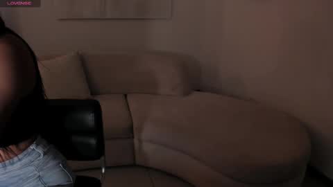 Ayshel online show from 10, 11, 2025