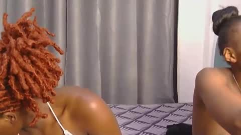 Snapshot of azalea46 chatting on 3, 5, 2026 Azalea online show from 3, 5, 2026