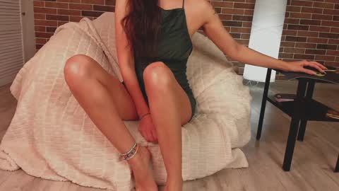 azaliaswallows online show from 7, 12, 2024