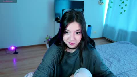 Azaliya online show from 18, 3, 2026