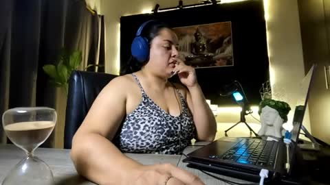 Snapshot of azaraonyx chatting on 5, 6, 2026 Goddess Azara online show from 5, 6, 2026