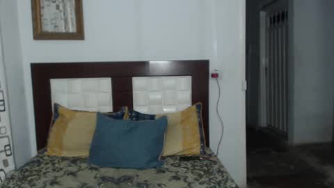 Snapshot of aziel_pantoja chatting on 1, 10, 2025 Aziel Pantoja online show from 1, 10, 2025