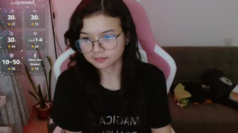 Azu  online show from 9, 4, 2026