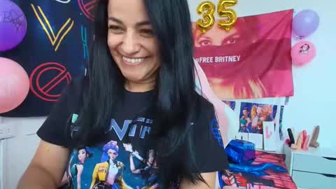 Snapshot of azucenaxxxgp chatting on 30, 4, 2026 Azucena R online show from 30, 4, 2026