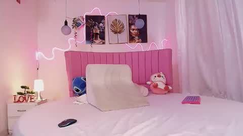 PRINCESS AZUL. online show from 19, 11, 2025