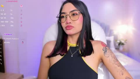 Snapshot of azurakindong chatting on 8, 5, 2026 Azura online show from 8, 5, 2026