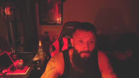 Snapshot of b713htx chatting on 2, 10, 2025 Miguel online show from 2, 10, 2025