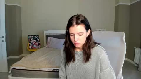 Monica online show from 1, 10, 2025