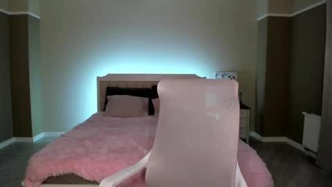 Monica online show from 13, 10, 2025