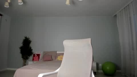 Monica online show from 13, 11, 2025