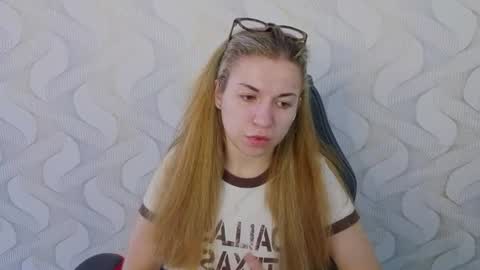 Snapshot of babby_anyaa chatting on 17, 6, 2026 Anya online show from 17, 6, 2026