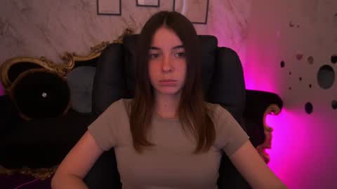 Snapshot of babe_dollie chatting on 12, 6, 2026 Babe online show from 12, 6, 2026