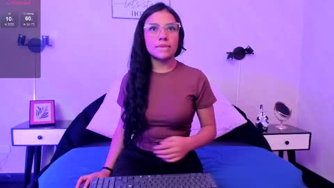 Snapshot of babe_vennus chatting on 23, 4, 2026 Venus online show from 23, 4, 2026
