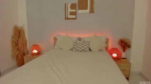 Snapshot of babesexy19_ chatting on 9, 6, 2026 itzell online show from 9, 6, 2026