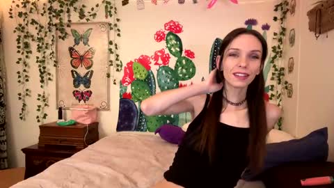 Fern Browning online show from 7, 12, 2024