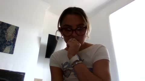 baby_girls2224 online show from 25, 4, 2026