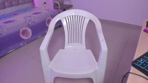 Snapshot of baby_glow01 chatting on 7, 11, 2025 baby_glow01 online show from 7, 11, 2025