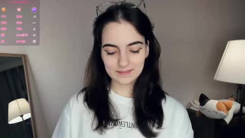 Snapshot of baby_is_ready chatting on 17, 12, 2025 Emily online show from 17, 12, 2025