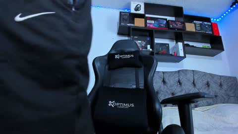 Junior       Independent Model online show from 16, 12, 2024