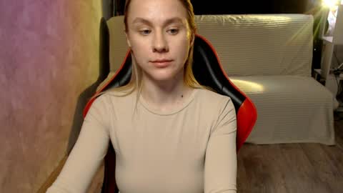 Snapshot of baby_kitte chatting on 9, 4, 2026 baby_kitte online show from 9, 4, 2026