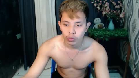 Snapshot of baby_maxxx chatting on 19, 3, 2026 Max online show from 19, 3, 2026