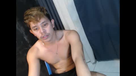 Snapshot of baby_maxxx chatting on 27, 3, 2026 Max online show from 27, 3, 2026