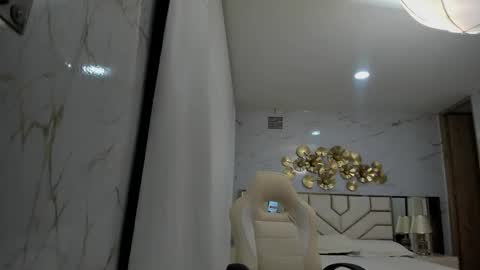 Snapshot of babyangel18_ chatting on 26, 10, 2025 ANGEL online show from 26, 10, 2025