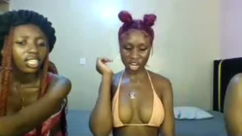 Snapshot of babydoll_230 chatting on 15, 6, 2026 Babydoll 230 online show from 15, 6, 2026