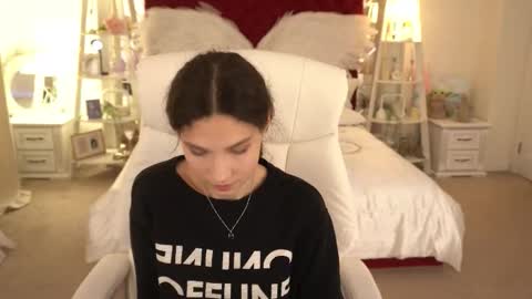 Sasha online show from 8, 9, 2025