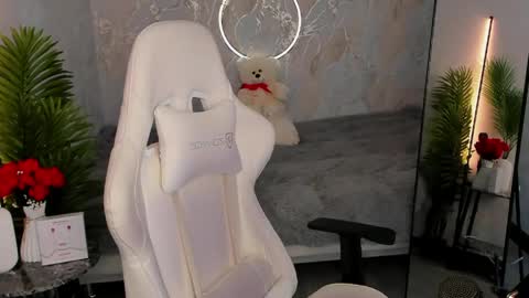 Snapshot of babyisperfect chatting on 9, 6, 2026 Sophia online show from 9, 6, 2026