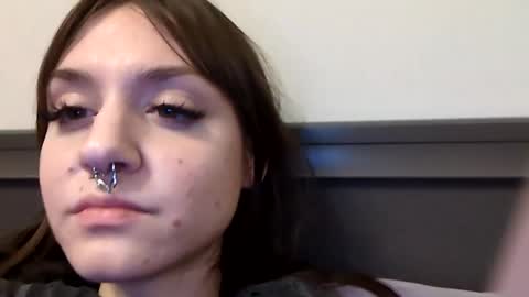 Snapshot of babyladyinurphone chatting on 5, 2, 2026 babyladyinurphone online show from 5, 2, 2026