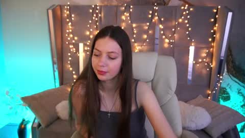 Snapshot of babylumii chatting on 16, 5, 2026 Lady Vi online show from 16, 5, 2026