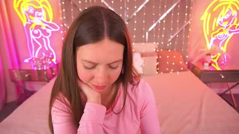 Snapshot of babylumii chatting on 20, 5, 2026 Lady Vi online show from 20, 5, 2026