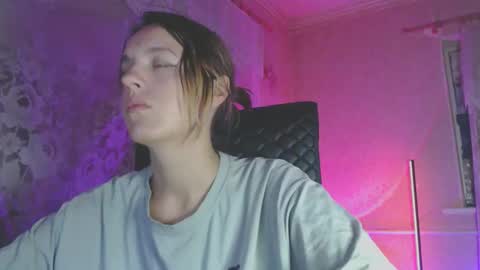 Snapshot of babymuro4ka chatting on 11, 10, 2025 Sonya online show from 11, 10, 2025