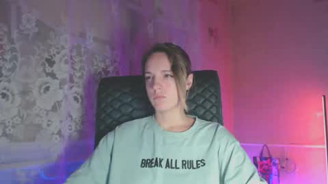 Snapshot of babymuro4ka chatting on 28, 10, 2025 Sonya online show from 28, 10, 2025