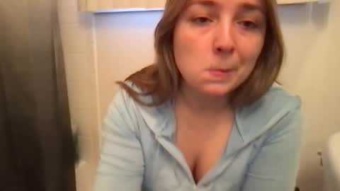 Snapshot of babyyak chatting on 8, 2, 2025 Babyak online show from 8, 2, 2025