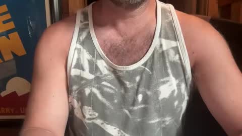 Snapshot of backroadboy chatting on 31, 5, 2026 backroadboy online show from 31, 5, 2026