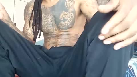 Snapshot of bad_dawgg chatting on 12, 3, 2025 rastafaria online show from 12, 3, 2025