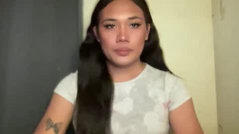 AMARA - FOLLOW ME AND THUMBS UP online show from 11, 3, 2026