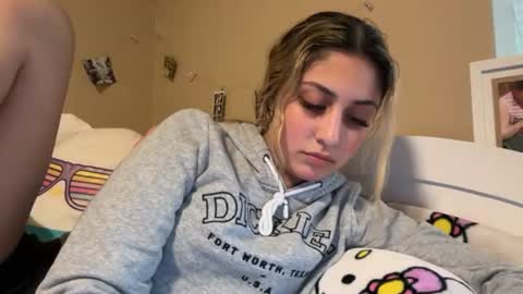 Snapshot of badbihdani18 chatting on 2, 7, 2026 badbihdani18 online show from 2, 7, 2026