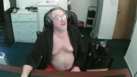 Snapshot of baddass60 chatting on 6, 1, 2026 SexyBaddass online show from 6, 1, 2026