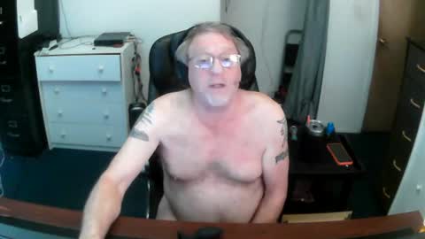 Snapshot of baddass60 chatting on 8, 8, 2026 SexyBaddass online show from 8, 8, 2026