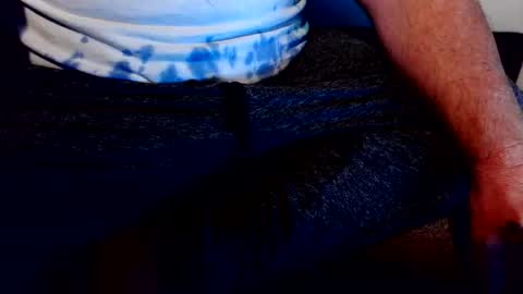 Snapshot of badsanta73 chatting on 2, 4, 2026 Badsanta73 online show from 2, 4, 2026