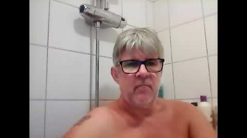 baggelina75 online show from 5, 1, 2025