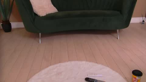 bailey_rush online show from 15, 4, 2026