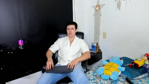 Snapshot of bain_aaron chatting on 19, 4, 2026 bain_aaron online show from 19, 4, 2026