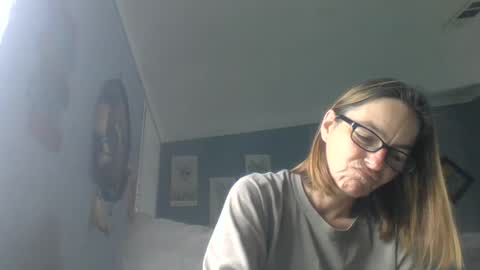 Snapshot of bamacpl80 chatting on 25, 4, 2026 bamacpl80 online show from 25, 4, 2026